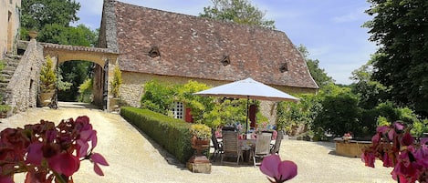 Restauration extérieure