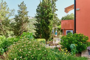 Property grounds - Apartments Nusret, (13689), Cunski, hr (Cunski)