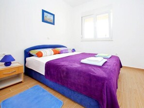 1 bedroom, Internet, bed sheets