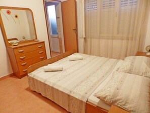 1 bedroom, Internet, bed sheets