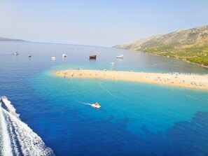 Beach nearby - Apartments Olga, (12630), Bol, hr (Bol)