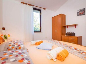 3 bedrooms, internet, bed sheets - Holiday home Tanja, (12230), Kanica, hr (Kanica)