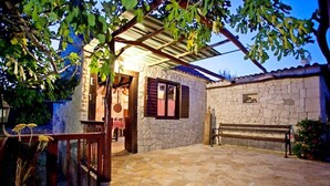 Unclassified image, 3 of 33, button - Apartments Mirko, (13257), Seget Vranjic, hr (Seget Vranjic)