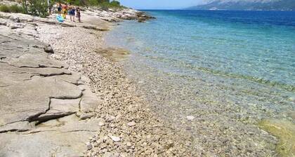 Appartement Tomo, (15032), SuÄuraj, Croatia