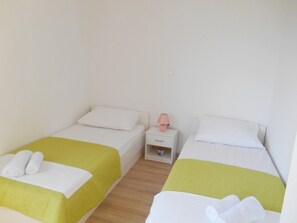 2 chambres, accès Internet, draps fournis