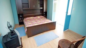 1 bedroom, internet, bed sheets - Apartments Ante, (12267), Supetar, hr (Supetar)