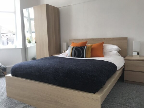 2 bedrooms, iron/ironing board, travel crib, free WiFi