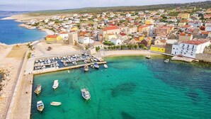 Marina - Apartments Ivan, (14609), Ražanac, hr (Ražanac)
