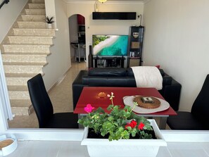 Smart TV, books, music library, stereo