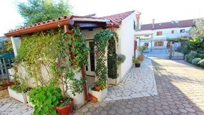 Property grounds - Apartments Marija, (2427), Rovinj, hr (Rovinj)