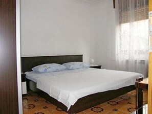 1 bedroom, Internet, bed sheets