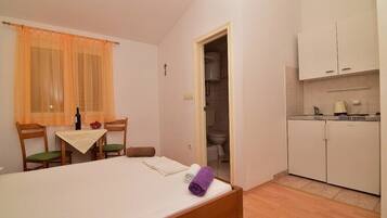 1 dormitorio, Internet, ropa de cama