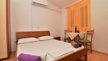 1 bedroom, Internet, bed sheets