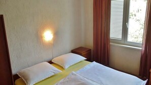 Room - Apartments Josica, (14317), Banjol, hr (Banjol)