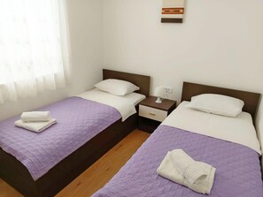 2 chambres, accès à Internet, literie fournie