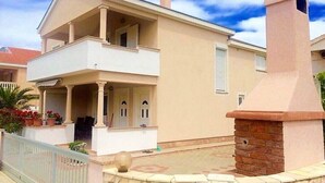 Unclassified image, 3 of 14, button - Apartments Esma, (15166), Nin, hr (Nin)
