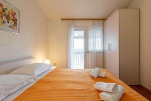 1 soverom, internettilgang og sengetøy