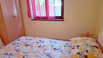 1 bedroom, Internet, bed sheets