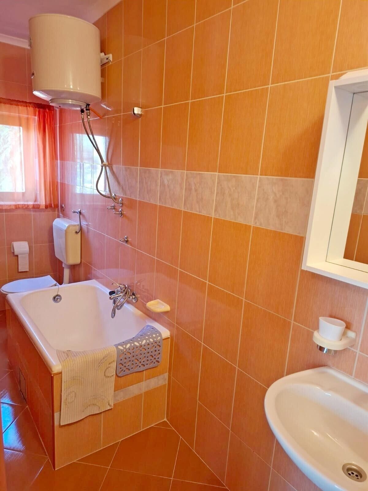 Badekar, hårtørrer
