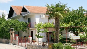 Exterior - Apartments Marko, (13993), Vodice, hr (Vodice)