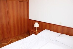 1 間睡房、上網、床單