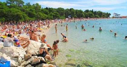 Ferienwohnungen Božena, (15369), Biograd, hr