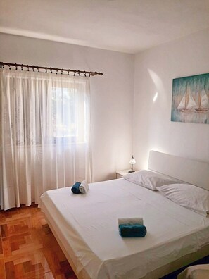 2 soverom, internettilgang og sengetøy