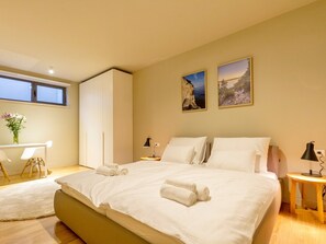 5 habitaciones, internet y ropa de cama 