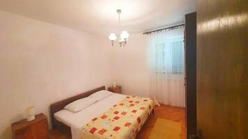 2 habitaciones, internet y ropa de cama