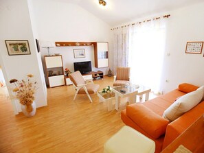 Living area - Apartment Đino, (15289), Ist, hr (Ist)