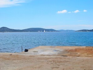 Beach nearby - Apartments Kristina, (14938), Vodice, hr (Vodice)