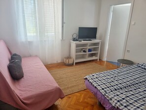 1 chambre, accès Internet, draps fournis