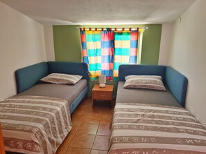 2 bedrooms, Internet, bed sheets