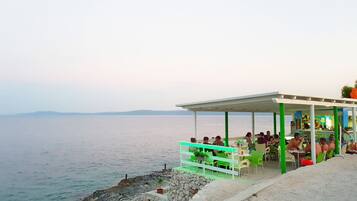 Servei de restauració a l'aire lliure