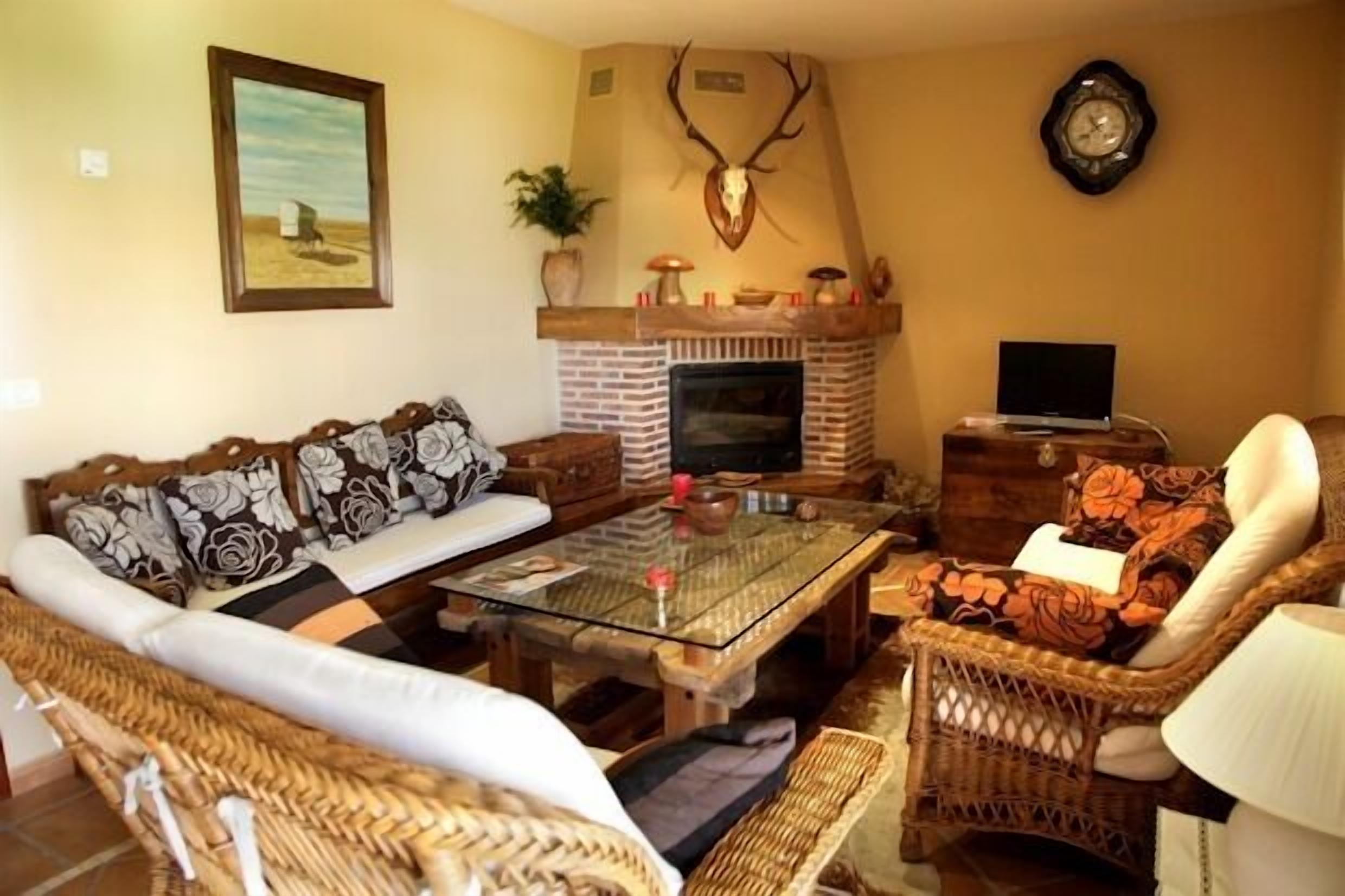 Rural house (full rental) El Portal del Cerrato for 12 people