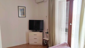 Room - Apartments Ivana, (10900), Vodice, hr (Vodice)