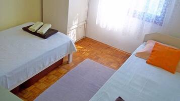 2 Schlafzimmer, Internetzugang, Bettwäsche