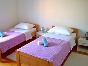 3 sovrum, strykjärn/strykbräda, internet och sängkläder