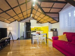 Fireplace - Holiday home Tomislav, (15564), Vinišce, hr (Vinišce)