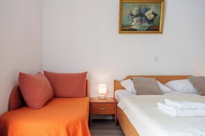 1 bedroom, internet, bed sheets - Apartments Ruža, (10981), Baška Voda, hr (Baška Voda)