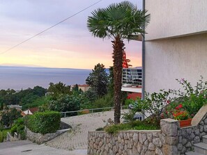 Property grounds - Apartments Emir, (1912), Lovran, hr (Lovran)