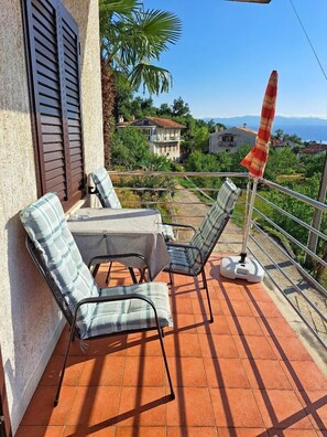 Property grounds - Apartments Emir, (1912), Lovran, hr (Lovran)
