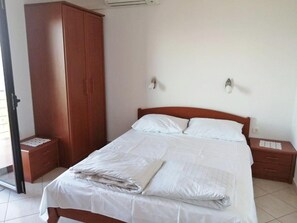 1 bedroom, Internet, bed sheets - Apartments Emir, (1912), Lovran, hr (Lovran)
