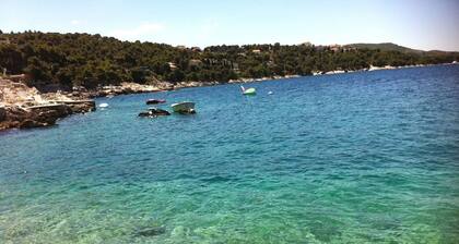 Huoneisto Ante, (14631), Primošten, Primosten riviera, Kroatia
