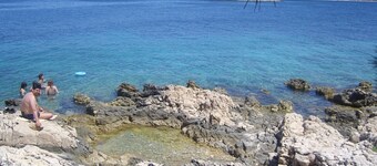 Apartments Ante, (14631), Primošten, hr