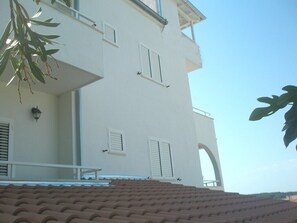 Exterior - Apartments Arijana, (13818), Primošten, hr (Primošten)