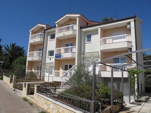 Exterior - Apartments Antonija, (13080), Stari Grad, hr (Stari Grad)