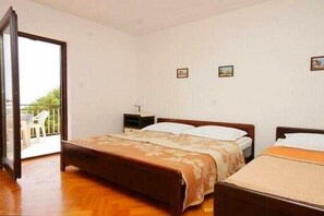 4 chambres, accĂšs Internet, draps fournis