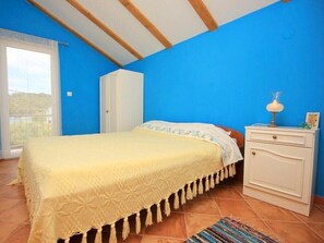 2 habitaciones, acceso a internet y ropa de cama 