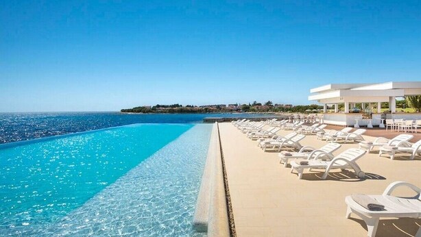 Pool - Apartments Bojan, (15154), Novigrad, hr (Novigrad)